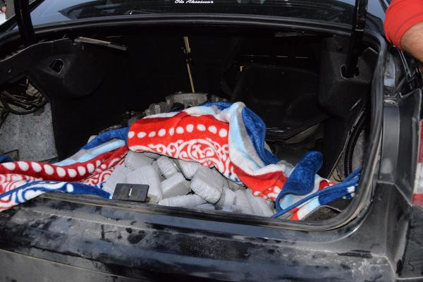 Açığa alınan polis, 40 kilo eroinle yakalandı! - Resim: 4