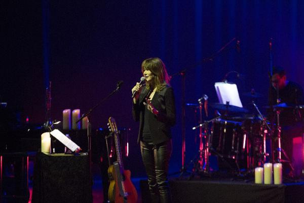 Eski first lady İstanbul'da sahneye çıktı bakın kimin eşi! - Resim: 1