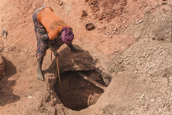 İşçilerin yerin derinliklerinde aradıklarına bakın - Resim: 2