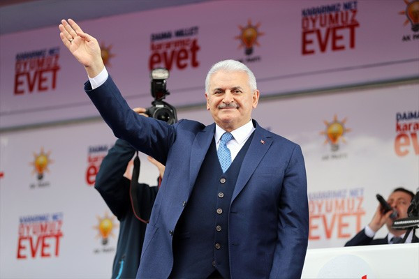 Bozkurtlar AK Parti'nin mitinginde! - Resim: 1