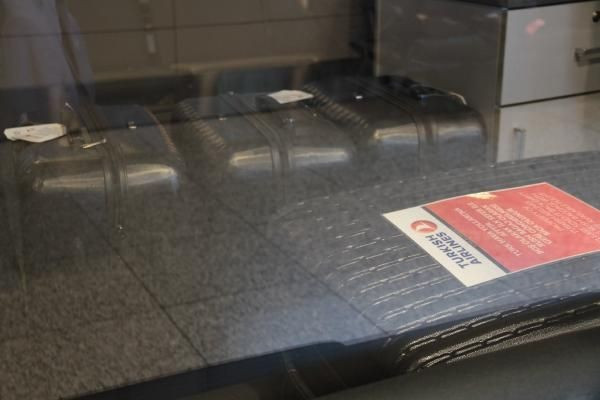 Uçuşlardaki o yasak bugün başladı  - Resim: 1