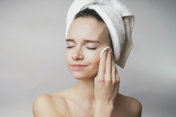 Saç kremini alın yüzünüze sürün bakın neler olacak - Resim: 1