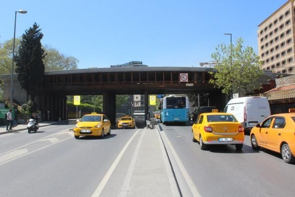 Geziciler ne diyecek? Parka yapılan köprü efsane - Resim: 4