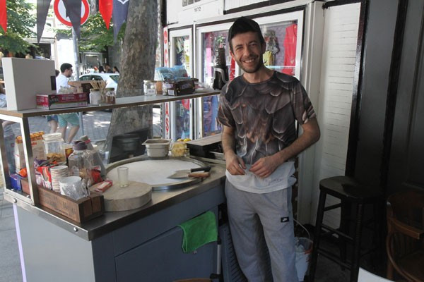 Diriliş Ertuğrul'un oyuncu dondurmacı oldu bakın kim - Resim: 4