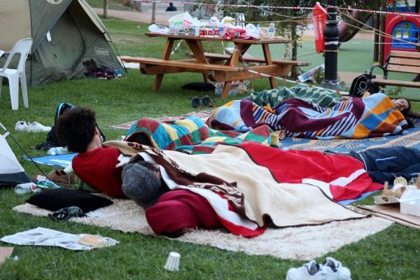 Kısıklı 15 Temmuz'da uyumadı sabaha kadar demokrasi nöbeti - Resim: 1