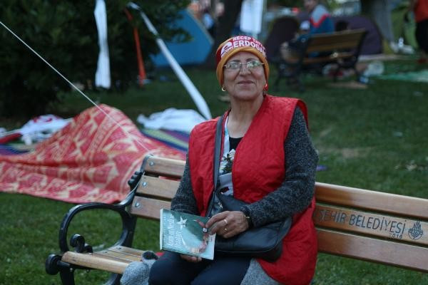 Kısıklı 15 Temmuz'da uyumadı sabaha kadar demokrasi nöbeti - Resim: 2