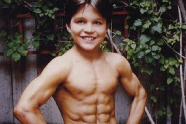 Dünyanın en güçlü çocuğu büyüdü! Son haline bakın - Resim: 1