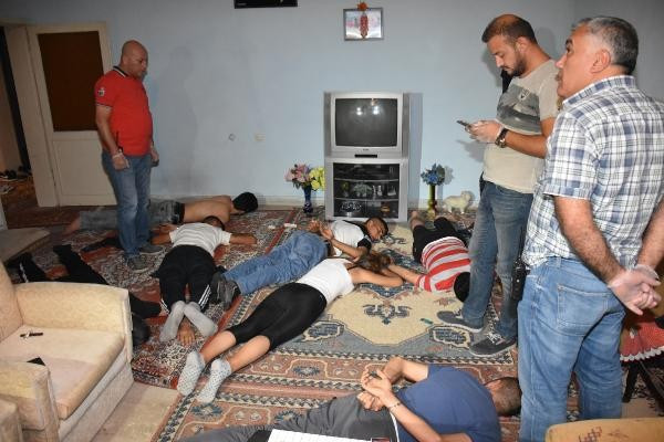 Çete alemdeyken böyle basıldı! - Resim: 1