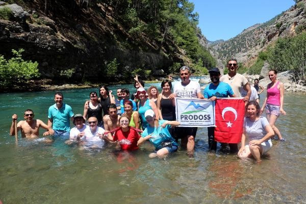 Aşırı sıcakta böyle serinlediler - Resim: 1