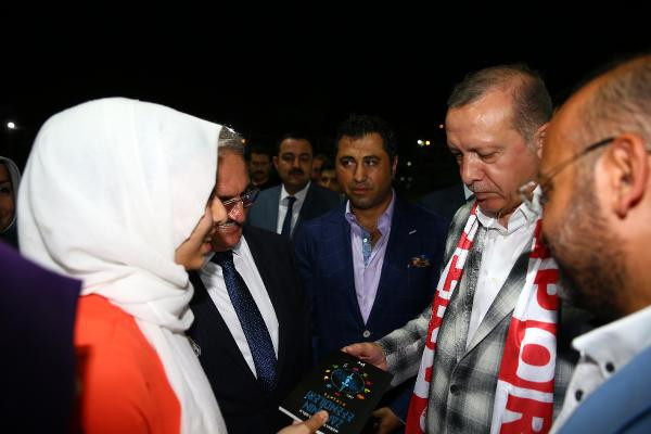 Erdoğan'ı mest eden hediye - Resim: 1