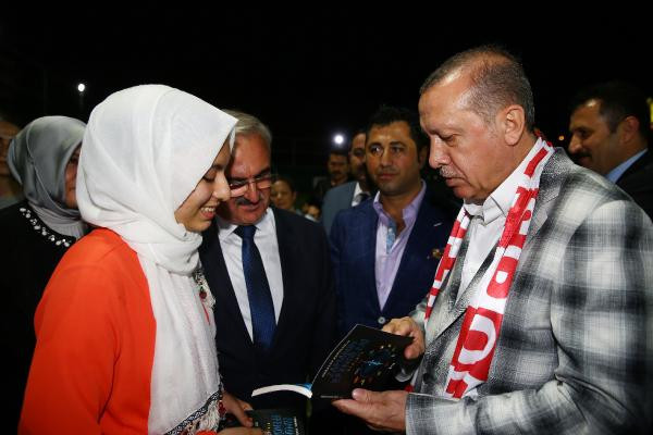 Erdoğan'ı mest eden hediye - Resim: 2