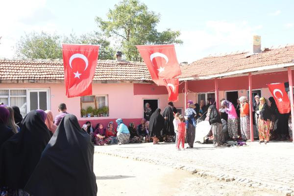 İş bulamayınca sözleşmeli er olan Sercan, 6'ncı ayında şehit düştü - Resim: 1