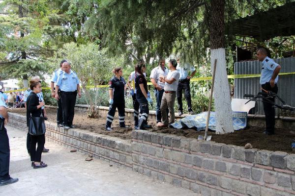 Manisa'da 'bebek cesedi' paniği! - Resim: 3