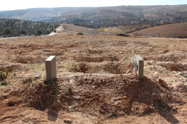 Üzücü görüntü: Cenazesini sadece 8 kişi uğurladı! - Resim: 3