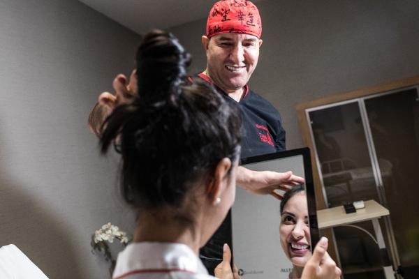 Kardashian'a benzemek için İstanbul'a geldi - Resim: 4