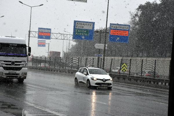 İstanbul'da kar etkisini gösterdi! İş çıkışına dikkat - Resim: 3