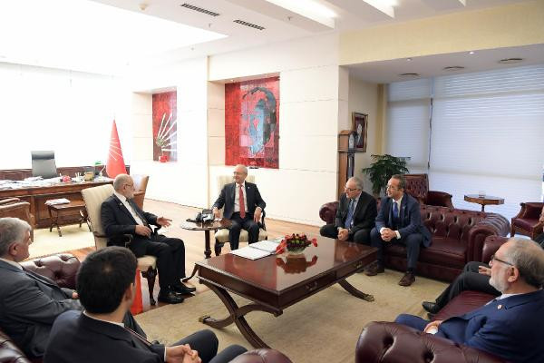 Sürpriz görüşme sona erdi işte ilk kareler - Resim: 2