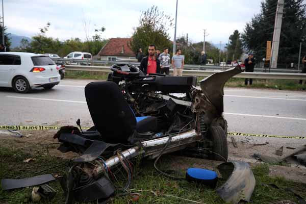 Düzce'deki feci kaza baba ve oğlunu ayırdı - Resim: 1