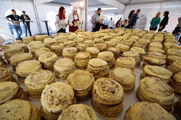 140 aşçı 8 saatte hazırladı! Bu bir rekor - Resim: 3