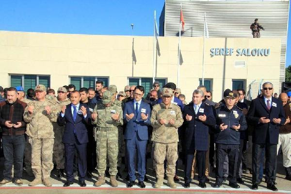 Askerlerin nasıl donduğunu valilik açıkladı! Tunceli şehitlerine veda ağlattı - Resim: 4