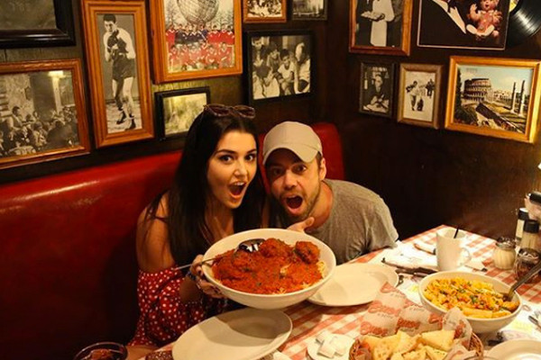 Murat Dalkılıç, Hande Erçel'in yakın arkadaşıyla mı birlikte? - Resim: 2