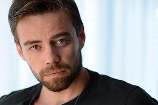 Murat Dalkılıç, Hande Erçel'in yakın arkadaşıyla mı birlikte? - Resim: 3