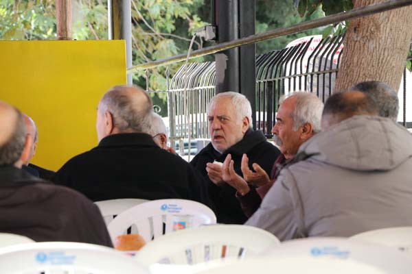 Altuğ Verdi'nin ailesi ve yakınları Mersin'deki mezarını ziyaret etti! - Resim: 2
