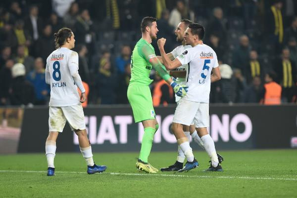 90+2 şoku! Ersun Yanal'a saç baş yoldurttu - Resim: 3