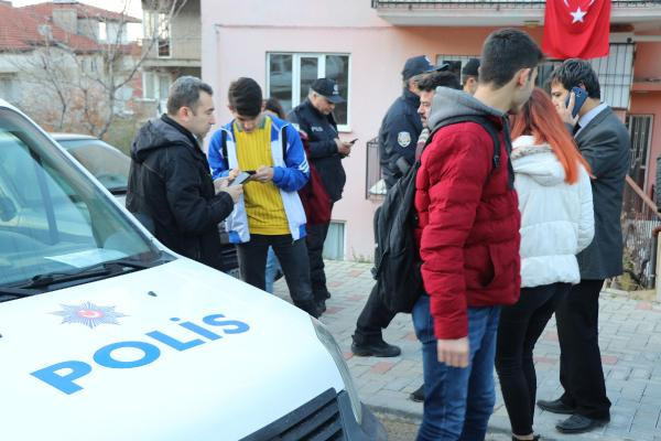 Lisede dehşet: 'Yan bakma' kavgası kanlı bitti! - Resim: 2