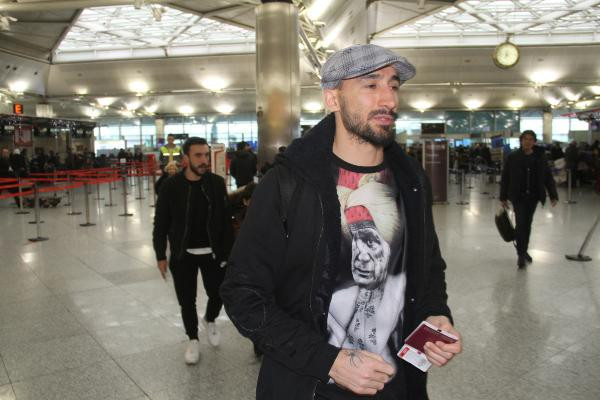 Ünlü isimler yılbaşı tatili için yurt dışına gitti - Resim: 1