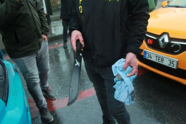 İstanbul'da taksicinin bagajından çıkanlar polisi şoke etti! - Resim: 4