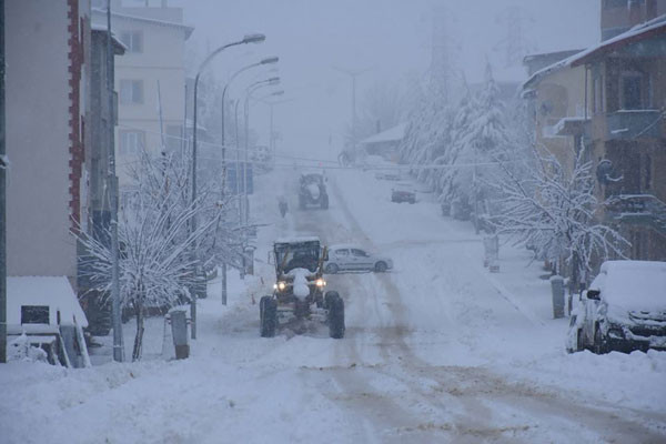 İşte bugün okulların tatil edildiği yerler son tatil haberi de geldi - Resim: 1