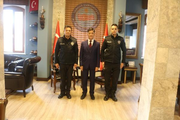 İnanılmaz olay! Pencereden atlayan kadını... - Resim: 2