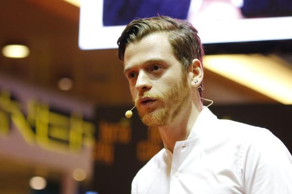 Metin Hara "Sürekli hayaller kuruyorum... - Resim: 4