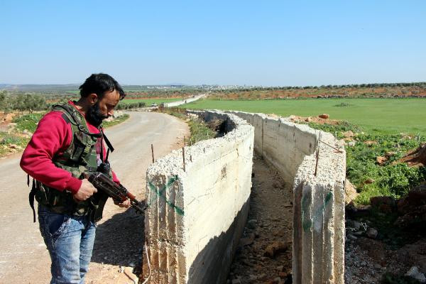 Şaşırtan manzara! Mehmetçik korkusu teröristlere neler yaptırmış - Resim: 1