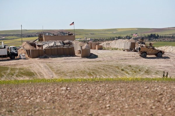 Flaş açıklama! ABD Menbiç'te yeni bir üs daha kurdu... - Resim: 4