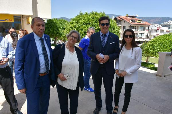 Ünlü çift dehşeti yaşamıştı: Gözyaşlarına boğuldu! - Resim: 2