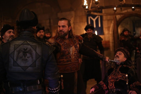 Diriliş Ertuğrul'u üç aydır böyle izliyorlar - Resim: 4