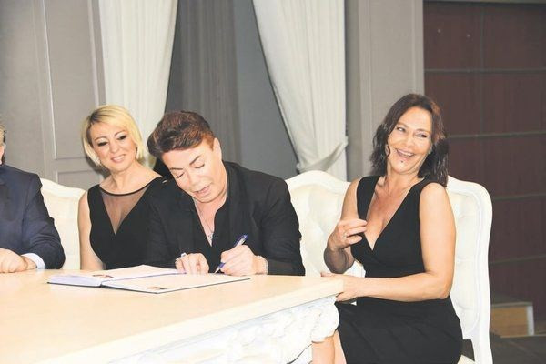 Hülya Avşar'dan şaşırtan sözler: Evlenmem aşkımı yaşarım - Resim: 2