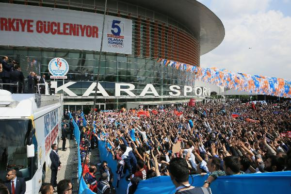 Erdoğan ve Yıldırım'ı Ankara'da gençler yalnız bırakmadı! - Resim: 4