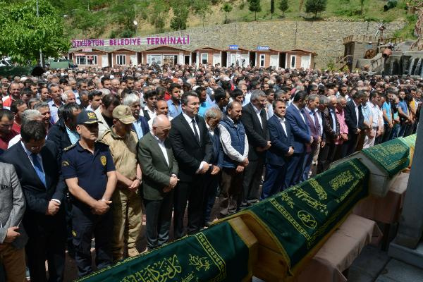 4 oğlunu birden kaybetti! - Resim: 2