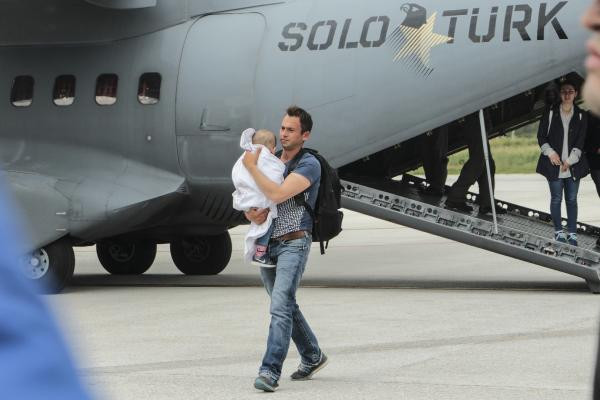 Şehit cenazesinde yürek yakan anlar! Hep yanındaydı... - Resim: 1