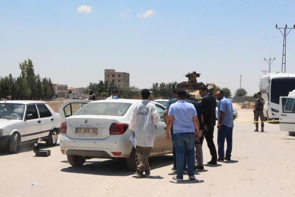 Suruç'ta 4 çuval oy pusulası ele geçirildi! Gözaltılar var - Resim: 1