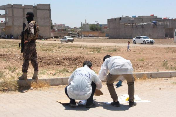 Suruç'ta 4 çuval oy pusulası ele geçirildi! Gözaltılar var - Resim: 2