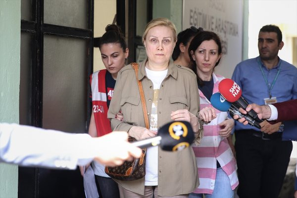 Adnan Oktar'ın kedicikleri böyle gözaltına alındı operasyondan kareler - Resim: 1