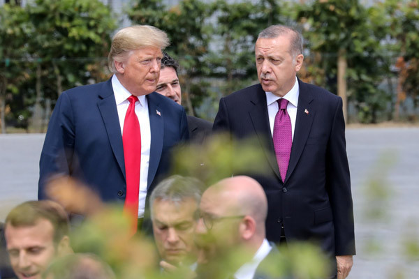 Trump, Erdoğan'la sohbet için Batılı liderleri başından savdı! - Resim: 1