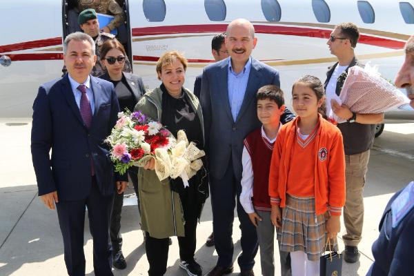 Soylu'dan PKK'lıların katlettiği bakkalın evine taziye ziyareti - Resim: 1
