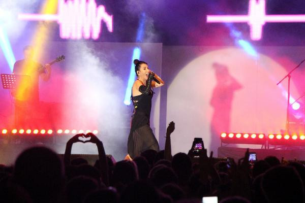 Hande Yener'den olay itiraf: Başarısızlık yaşıyorum - Resim: 2