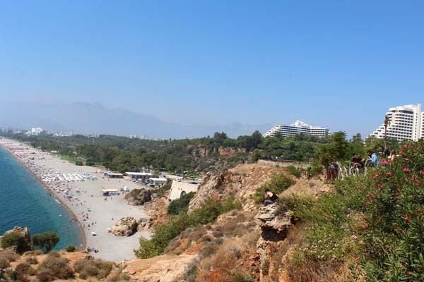 Kız arkadaşlarına kızdı ortalığı savaş alanına çevirdi - Resim: 3