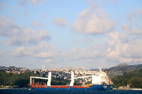 6 yıl sonra bir ilk: Boğazdan böyle geçti! - Resim: 3